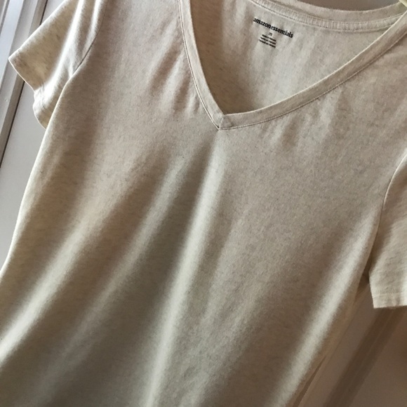 Amazon Essentials V-neck T-shirts Medium Pack of 7 - Picture 3 of 10